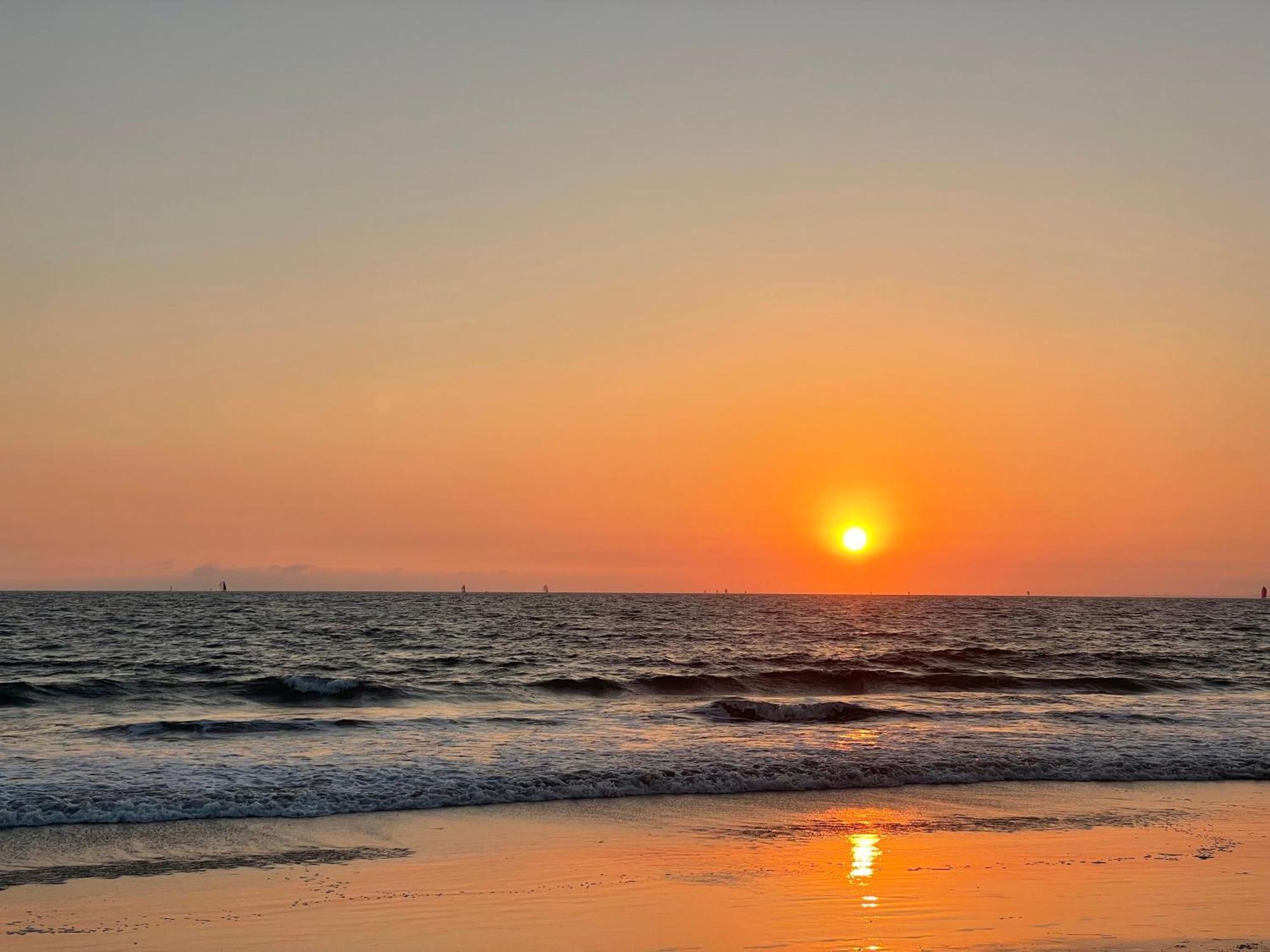 Venice Beach Studio With Large Private Patio Steps To The Beach Los Angeles Luaran gambar