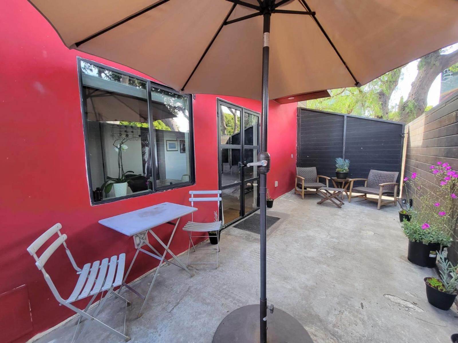Venice Beach Studio With Large Private Patio Steps To The Beach Los Angeles Luaran gambar