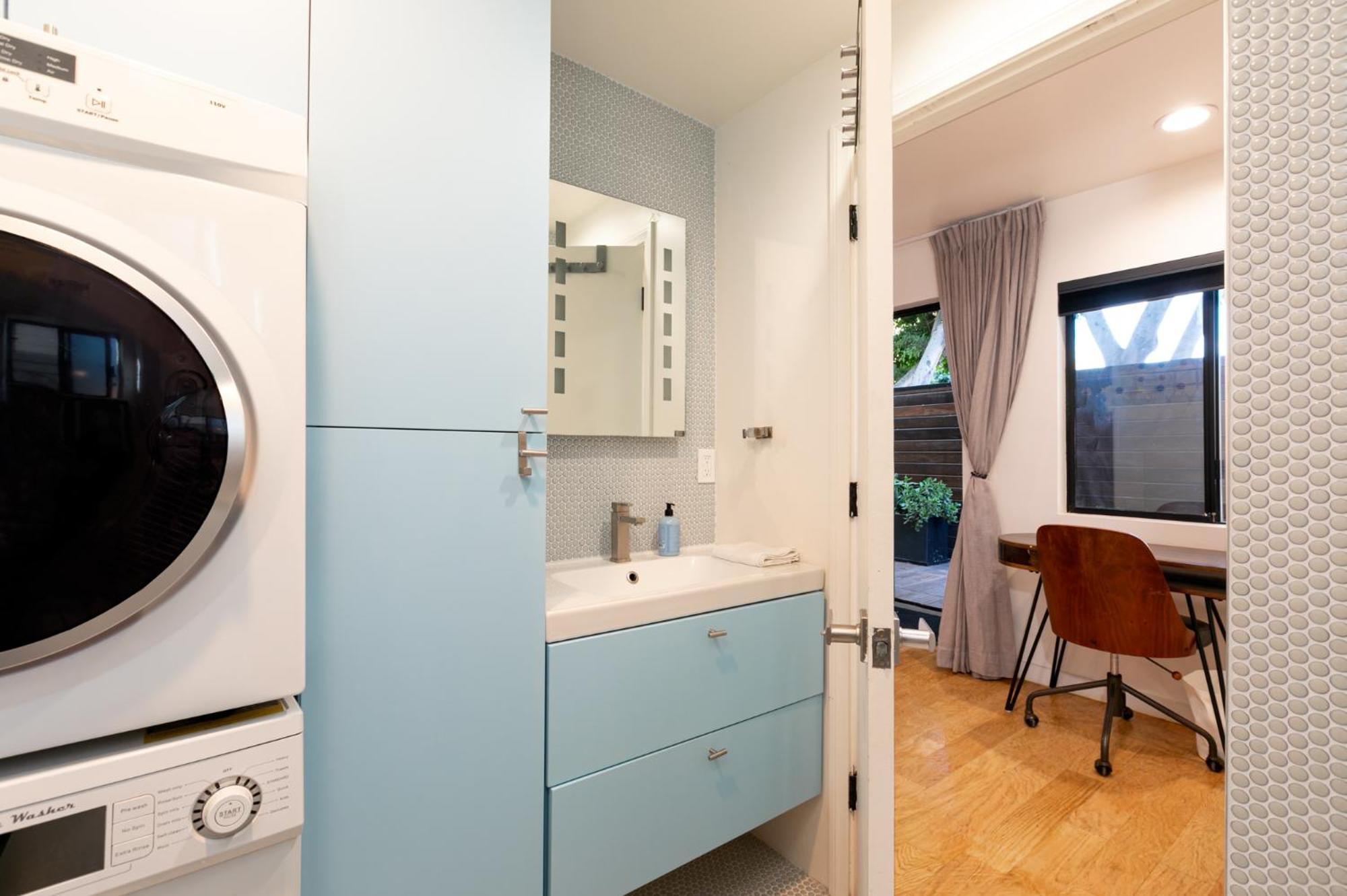 Venice Beach Studio With Large Private Patio Steps To The Beach Los Angeles Luaran gambar